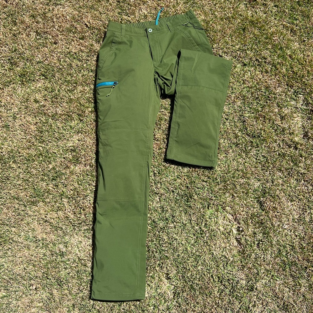 SIZE 6 REI green, blue accents Hiking pants